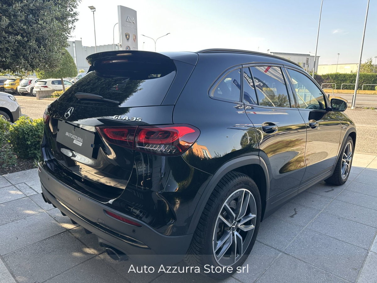Mercedes-Benz GLA SUV 35 4Matic AMG (4)