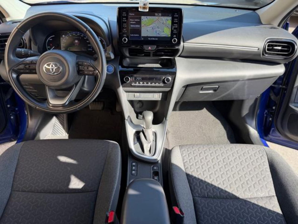 Toyota Yaris Cross 1.5h GR Sport Black Sky fwd 116cv e-cvt (9)