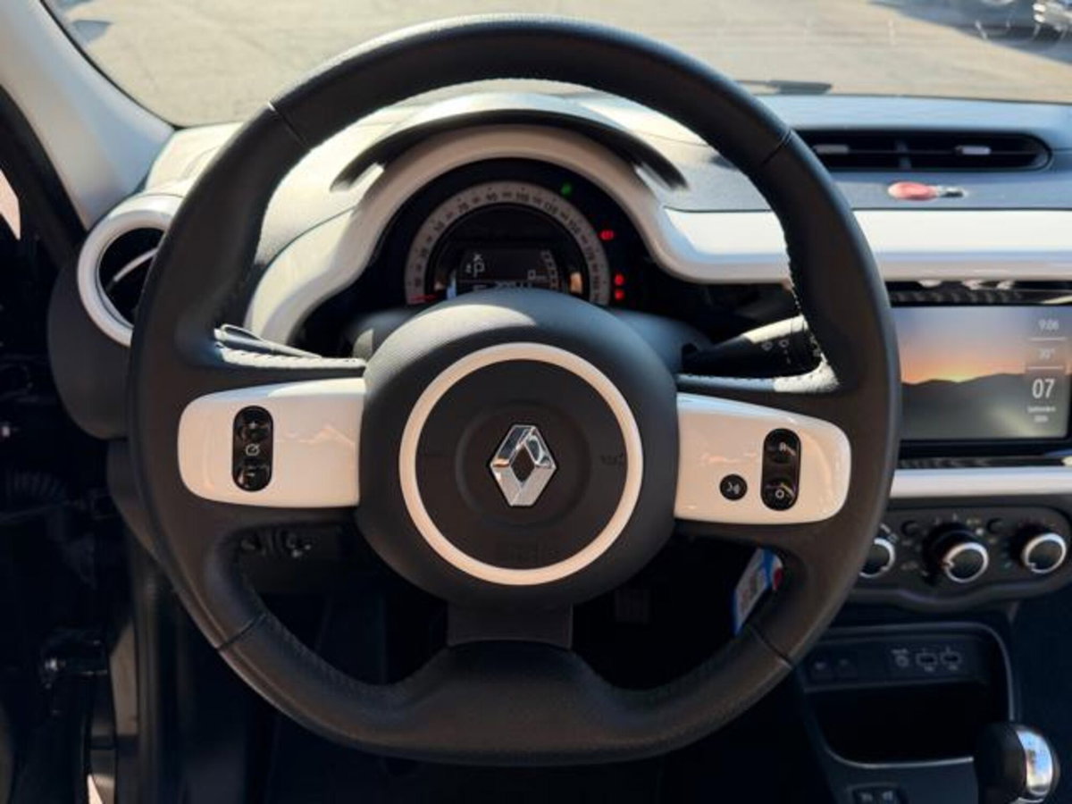 Renault Twingo TCe 95 CV EDC Intens (13)