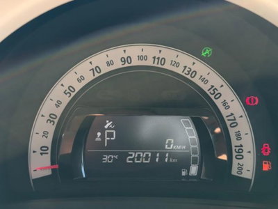 Renault Twingo TCe 95 CV EDC Intens (14)