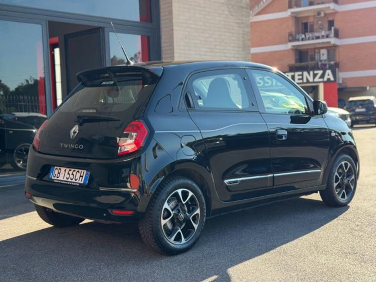 Renault Twingo TCe 95 CV EDC Intens (6)