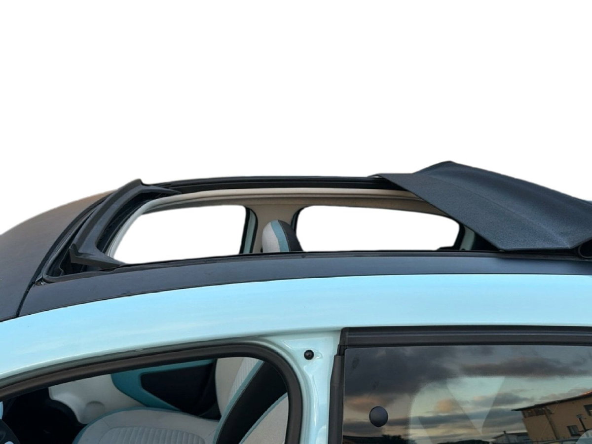 Renault Twingo 1.0 SCe Live (9)