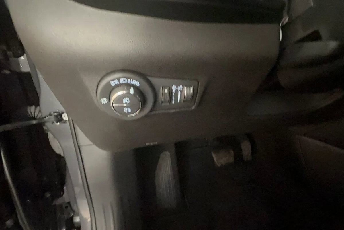 Jeep Compass 1.5 turbo t4 mhev Summit 2wd 130cv dct (14)