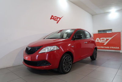 Lancia Ypsilon 1.0 FireFly 5 porte S&S Hybrid Ecochic A. Ferretti usata