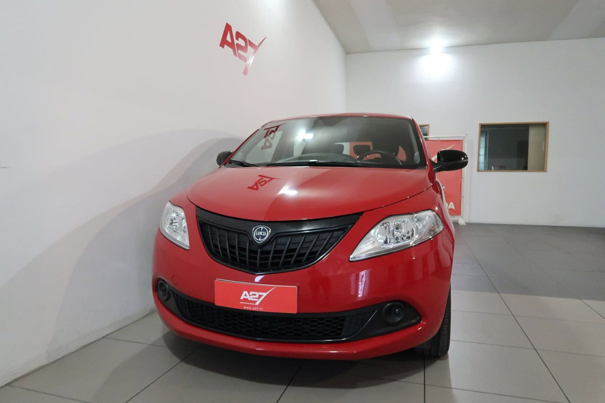 Lancia Ypsilon 1.0 FireFly 5 porte S&S Hybrid Ecochic A. Ferretti (17)