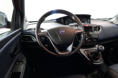 Lancia Ypsilon 1.0 FireFly 5 porte S&S Hybrid Ecochic A. Ferretti (6)