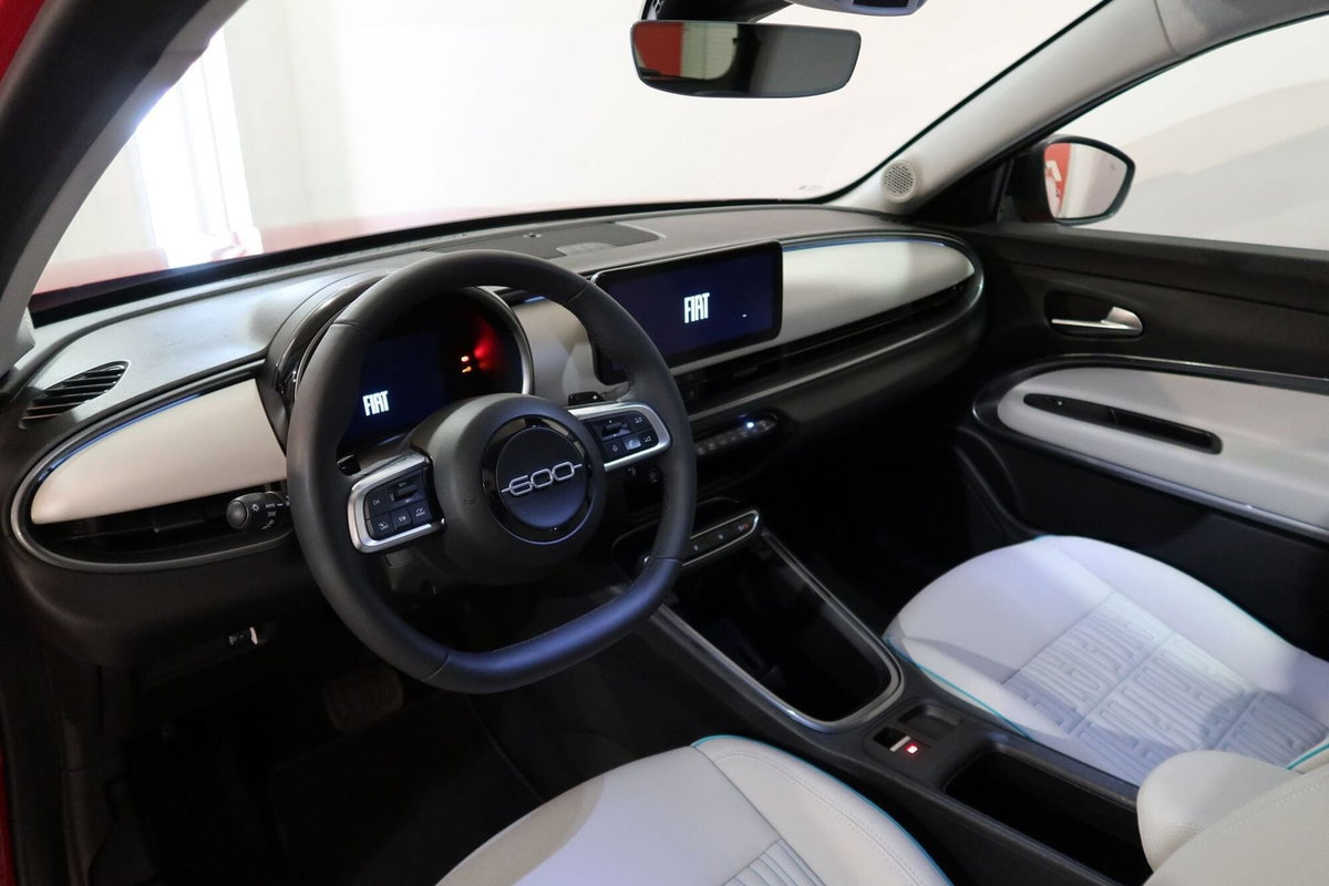 Fiat 600 1.2 hybrid La Prima 110cv auto (2)