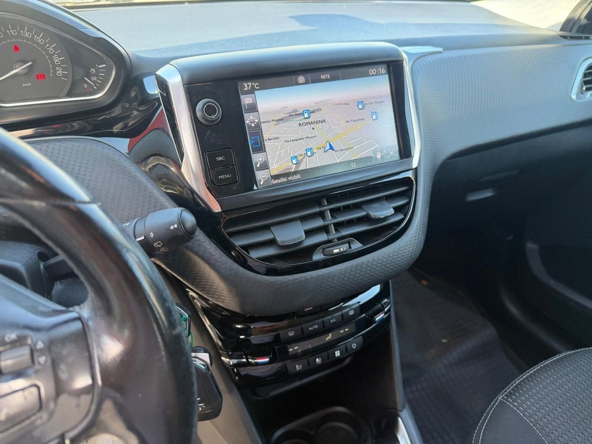 Peugeot 208 75 3 porte Active (13)