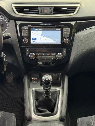 Nissan Qashqai 1.5 dCi Acenta (13)