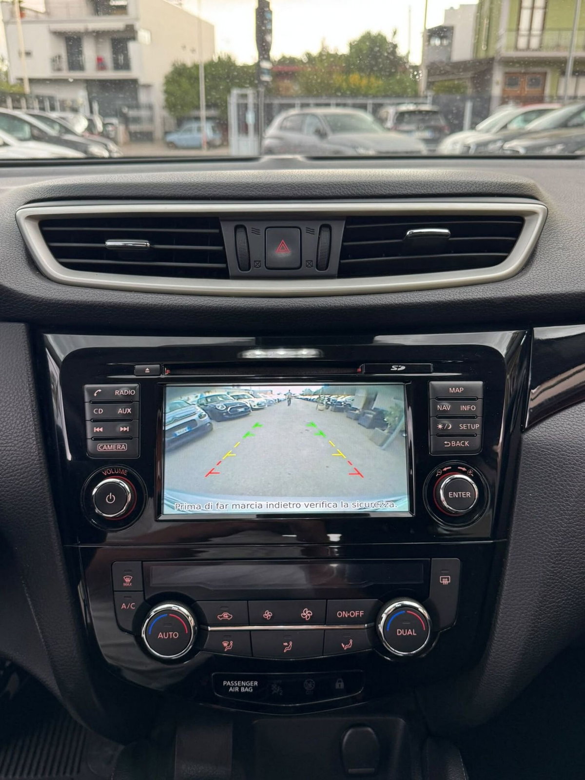 Nissan Qashqai 1.5 dCi Acenta (14)