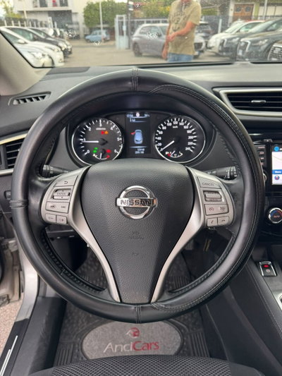 Nissan Qashqai 1.5 dCi Acenta (7)