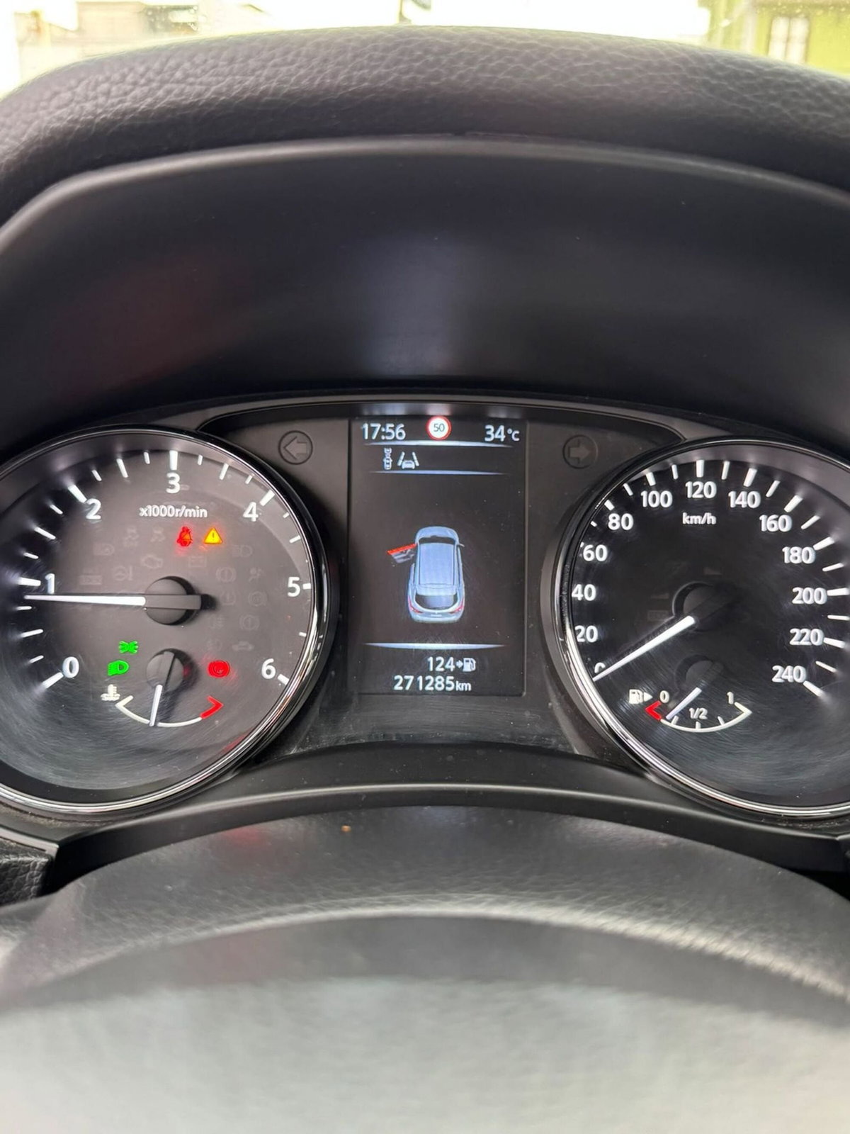 Nissan Qashqai 1.5 dCi Acenta (8)