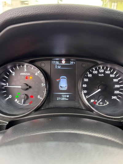 Nissan Qashqai 1.5 dCi Acenta (8)