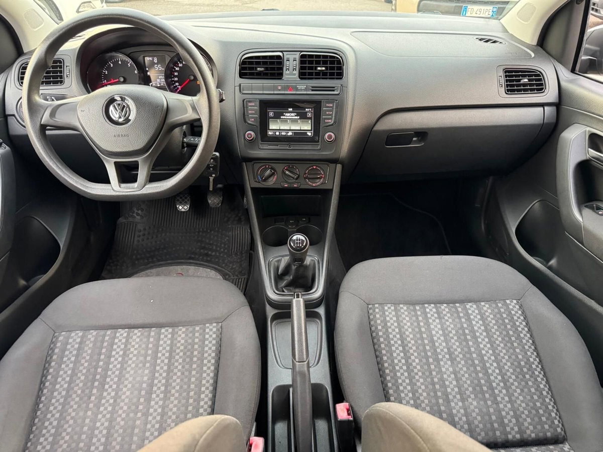 Volkswagen Polo 1.0 MPI 5p. Trendline (12)