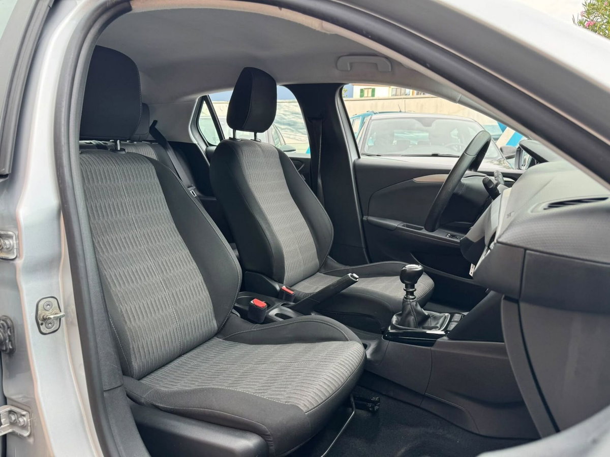 Opel Corsa 1.5 D 100 CV Edition (10)