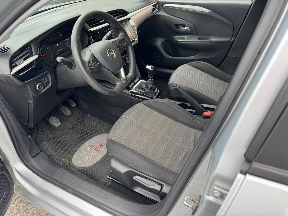 Opel Corsa 1.5 D 100 CV Edition (5)