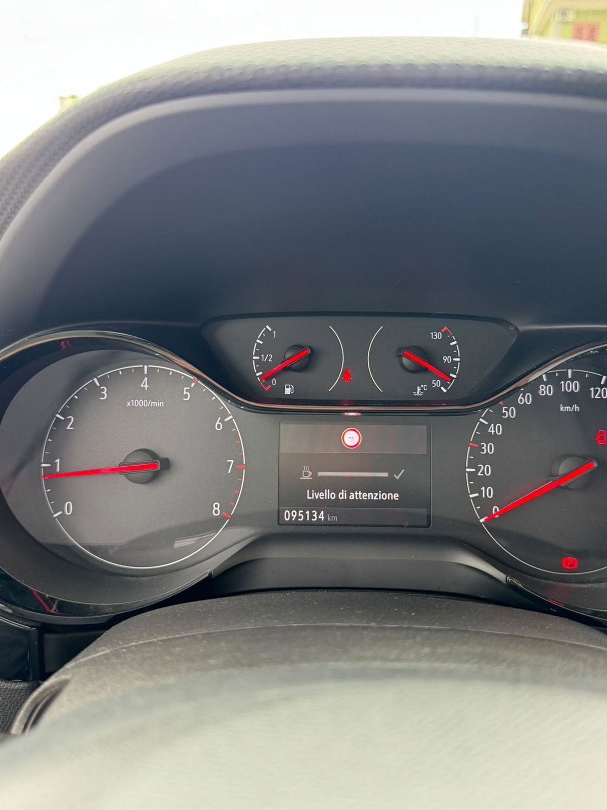 Opel Corsa 1.5 D 100 CV Edition (8)