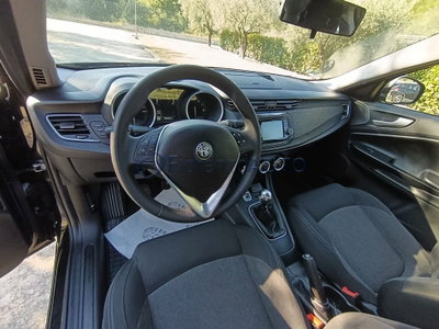 Alfa Romeo Giulietta 1.4 Turbo Distinctive 120cv (12)