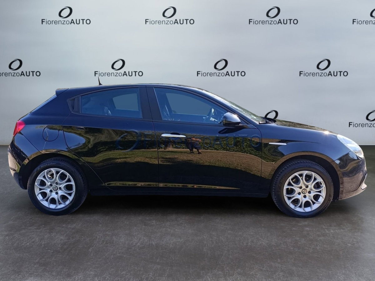 Alfa Romeo Giulietta 1.4 Turbo Distinctive 120cv (8)