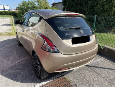 Lancia Ypsilon 1.0 FireFly 5 porte S&S Hybrid Gold Plus (2)