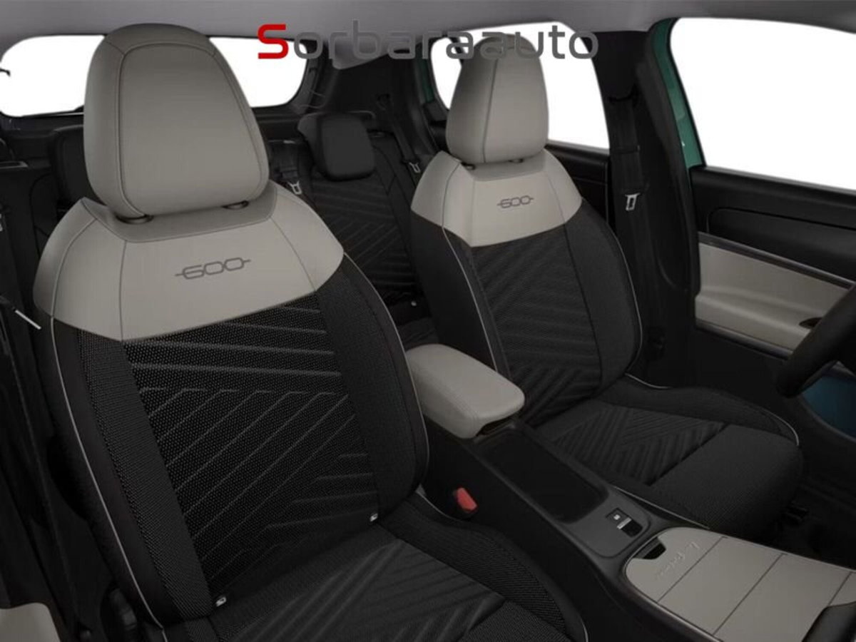 Fiat 600 1.2 hybrid La Prima 110cv auto (3)