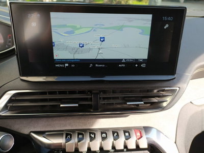 Peugeot 3008 BlueHDi 130 S&S EAT8 GT (8)