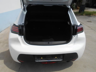 Peugeot 208 PureTech 100 Stop&Start 5 porte GT (11)