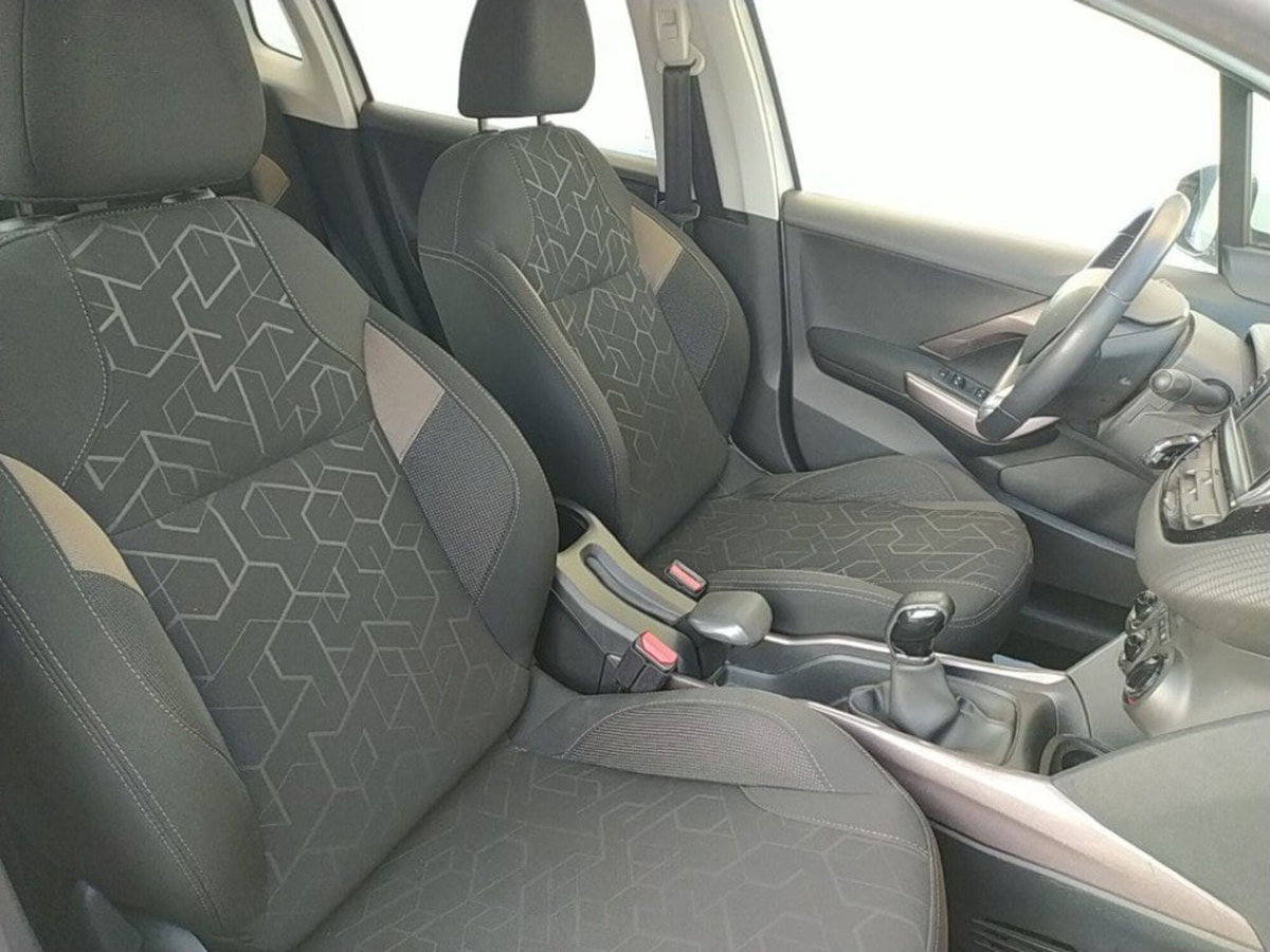 Peugeot 2008 100 S&S Active (10)