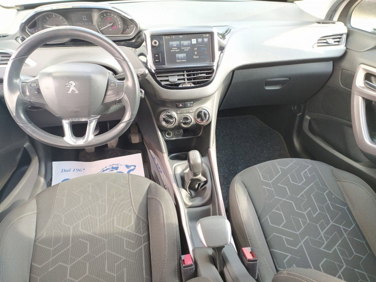 Peugeot 2008 100 Active (12)