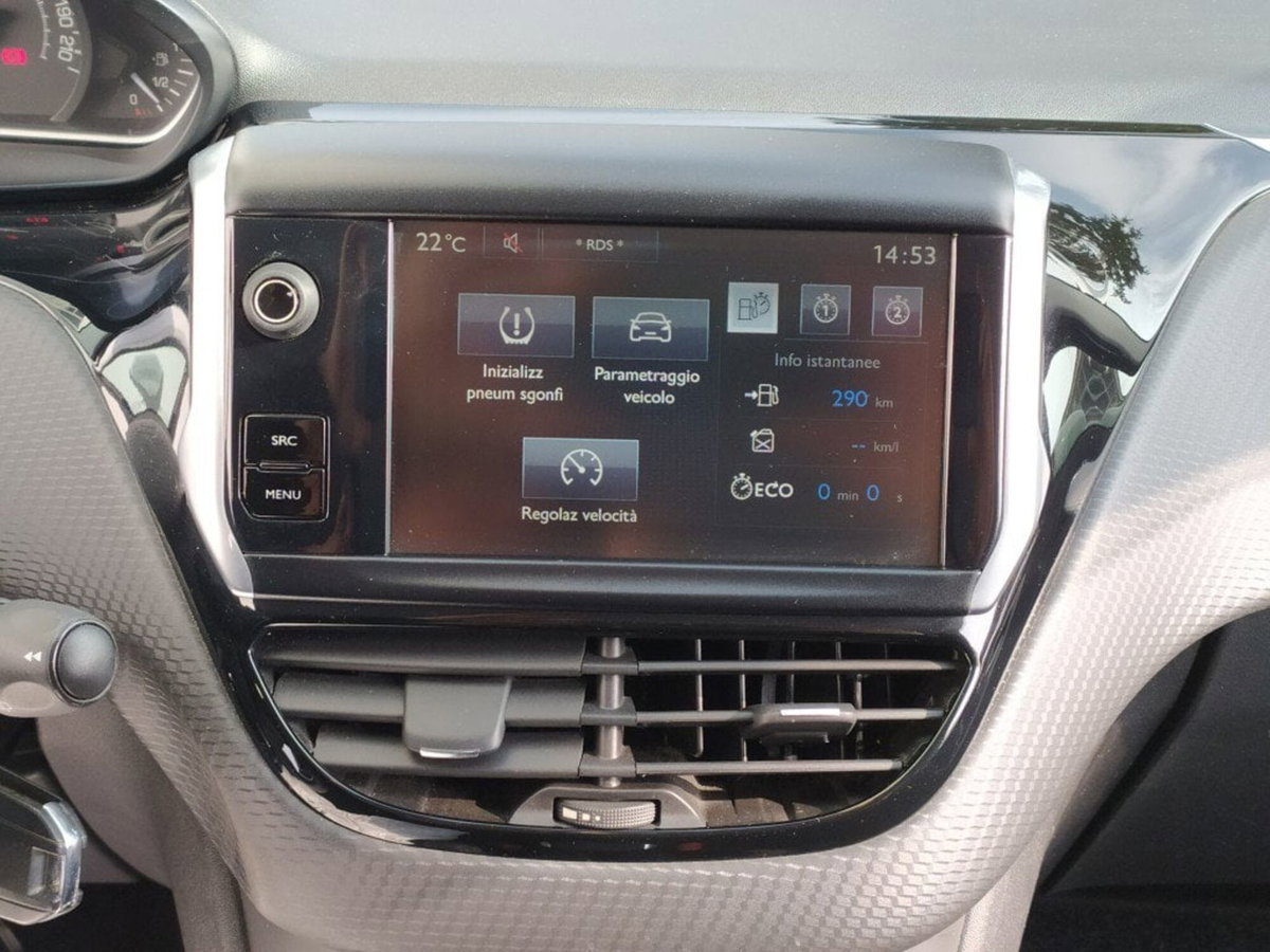 Peugeot 2008 100 Active (4)
