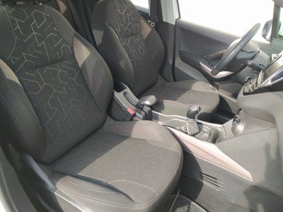 Peugeot 2008 100 Active (8)