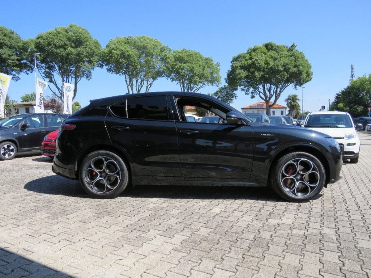 Alfa Romeo Stelvio Stelvio 2.2 Turbodiesel 210 CV AT8 Q4 Veloce Tì (4)