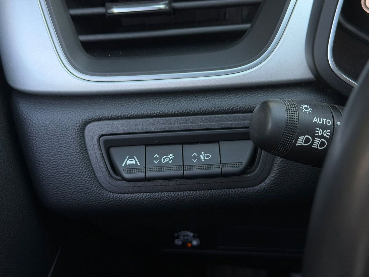 Renault Captur TCe 100 CV GPL Techno (13)