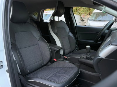 Renault Captur TCe 100 CV GPL Techno (6)