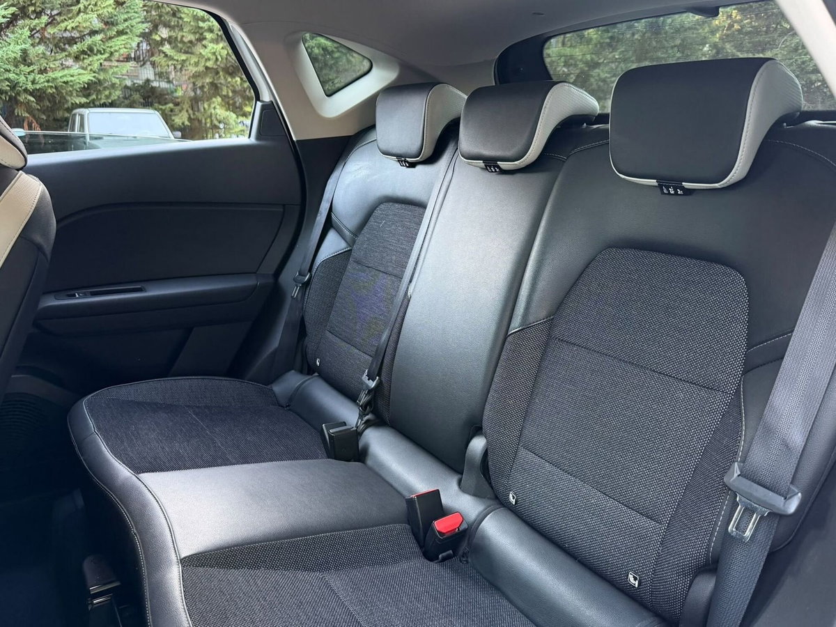 Renault Captur TCe 100 CV GPL Techno (9)