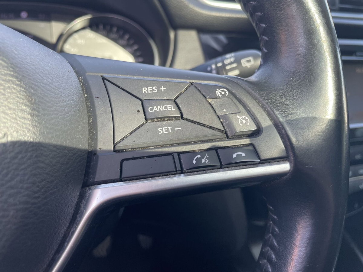 Nissan Qashqai 1.5 dCi N-Connecta (10)