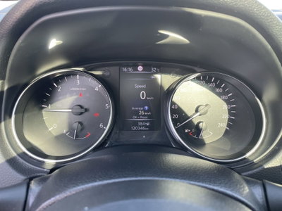 Nissan Qashqai 1.5 dCi N-Connecta (11)