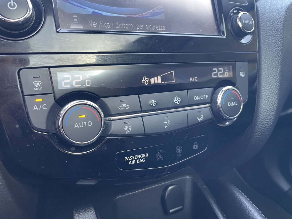 Nissan Qashqai 1.5 dCi N-Connecta (13)