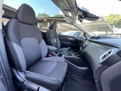 Nissan Qashqai 1.5 dCi N-Connecta (14)