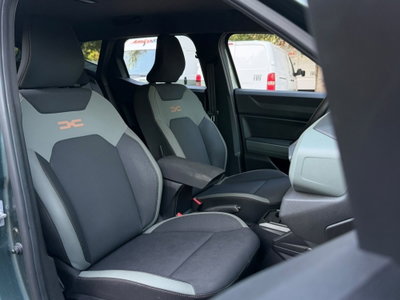 Dacia Duster 1.6 hybrid Extreme 140cv (8)
