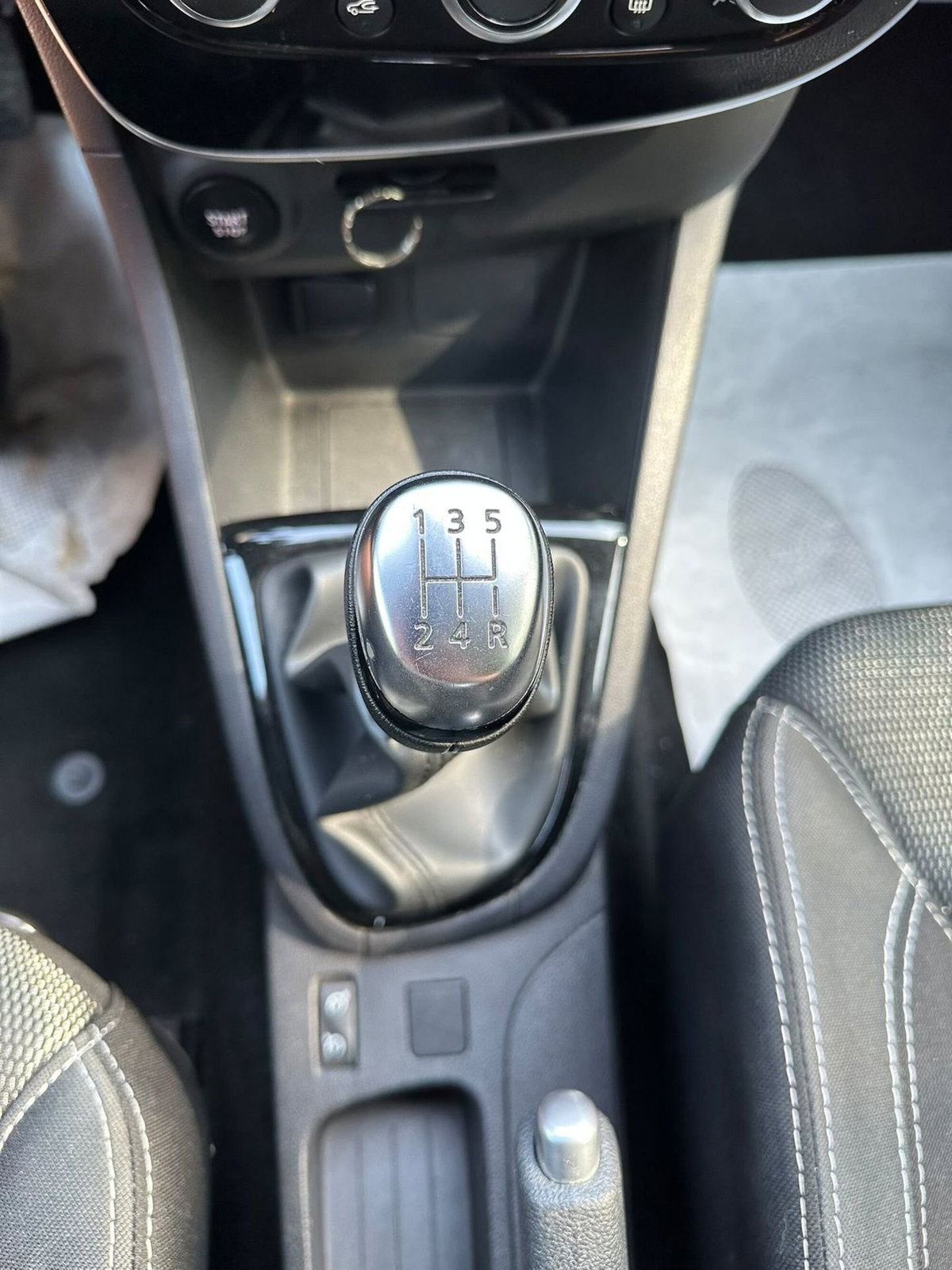 Renault Clio TCe 12V 90 CV GPL 5 porte Van Energy (16)