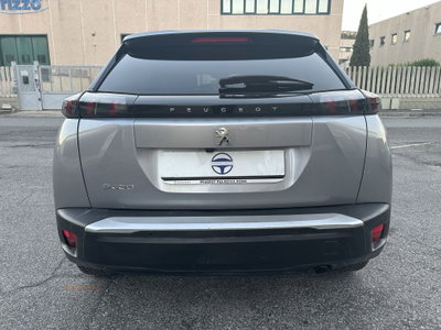 Peugeot 2008 1.2 turbo Allure 100cv (5)