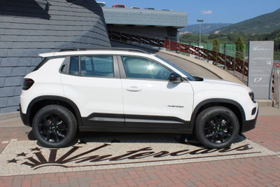 Jeep Avenger 1.2 turbo e-hybrid mhev 85th Anniversary 4xe 145cv edct6 (5)