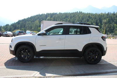 Jeep Avenger 1.2 turbo e-hybrid mhev 85th Anniversary 4xe 145cv edct6 (7)