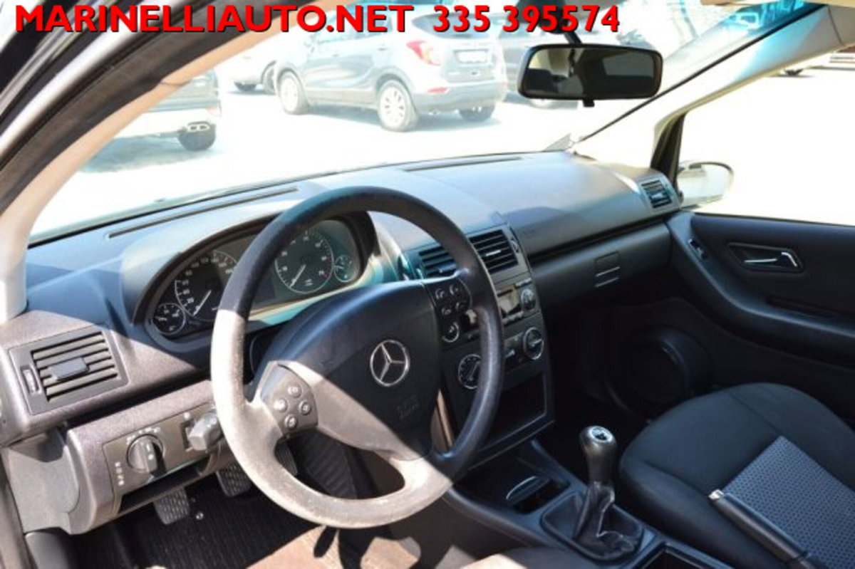 Mercedes-Benz Classe A 150 Classic (6)