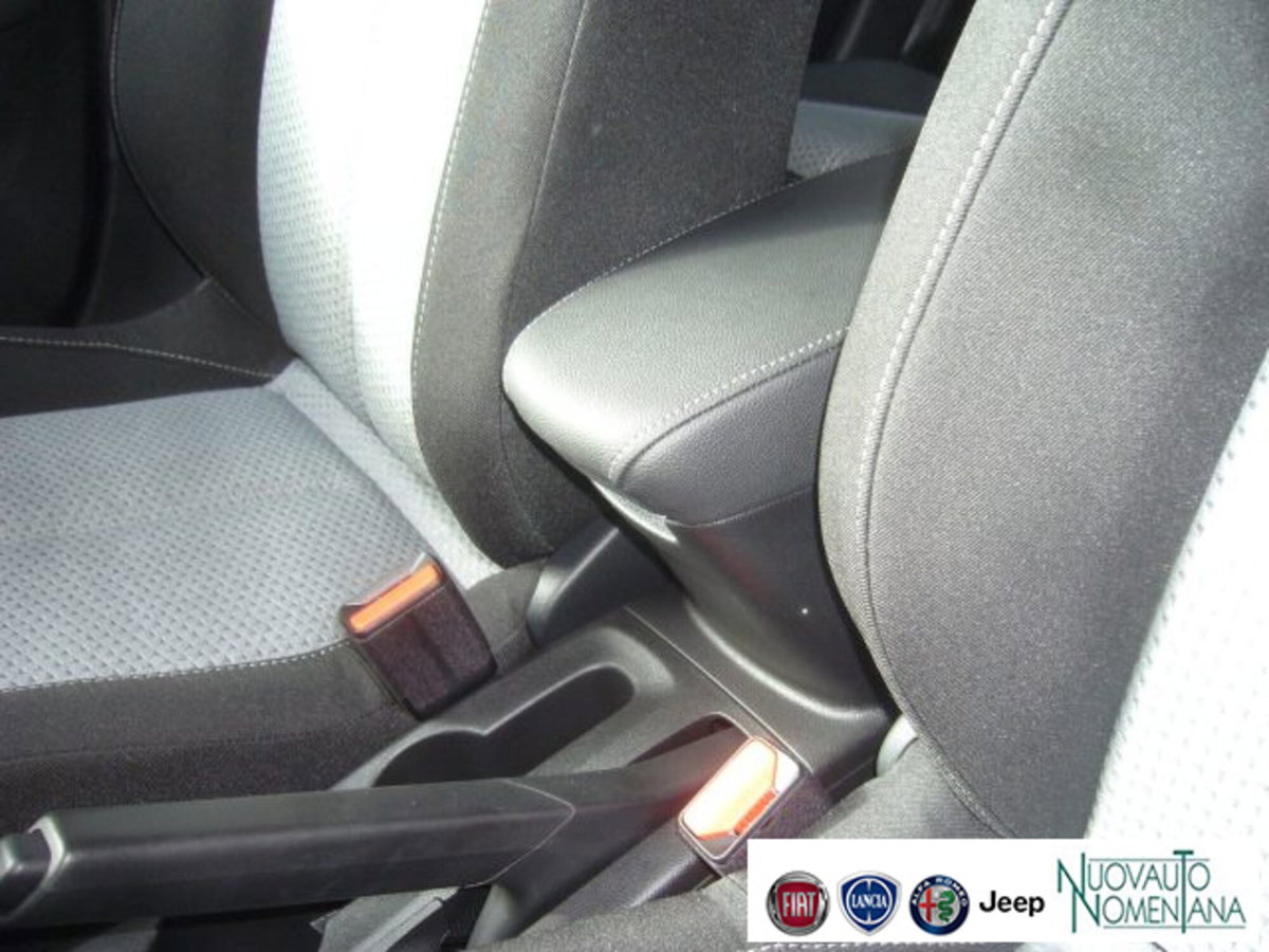 Opel Corsa 1.2 Nuova Yes s&s 100cv at8 (16)