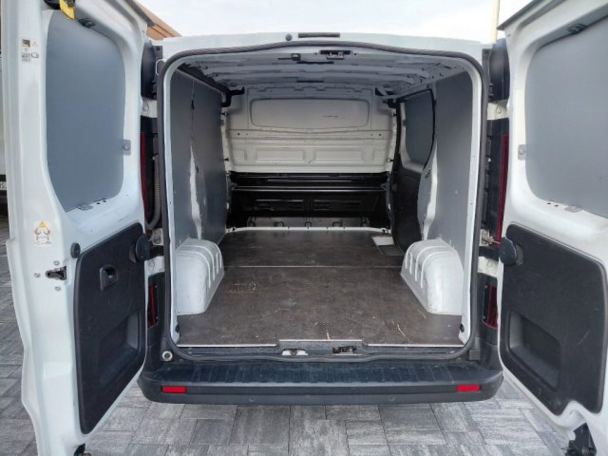 Renault Trafic Furgone BluedCi 110CV PC-TN Intens (11)