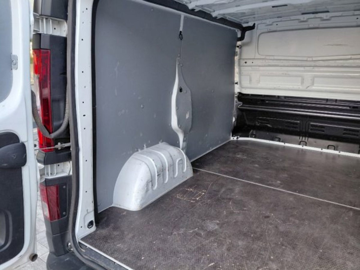 Renault Trafic Furgone BluedCi 110CV PC-TN Intens (13)