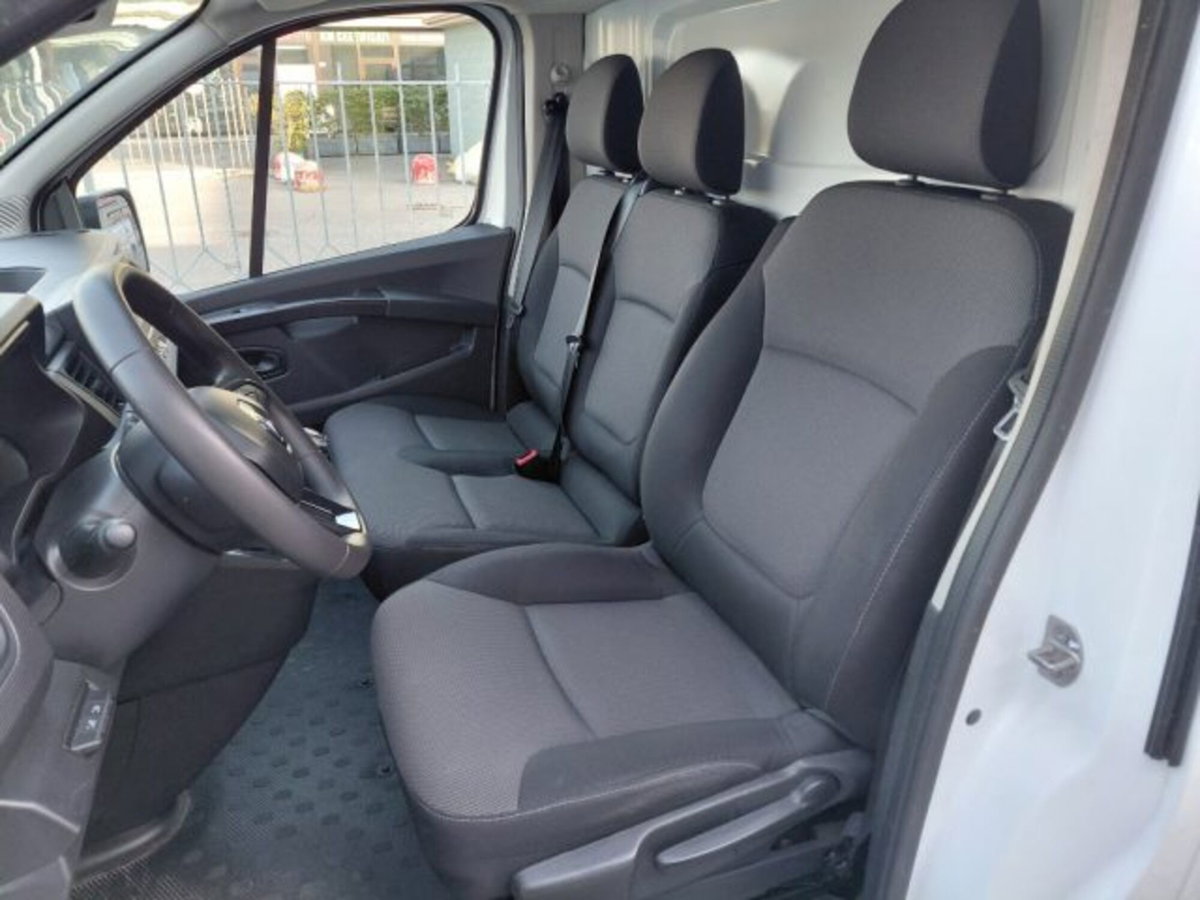 Renault Trafic Furgone BluedCi 110CV PC-TN Intens (16)