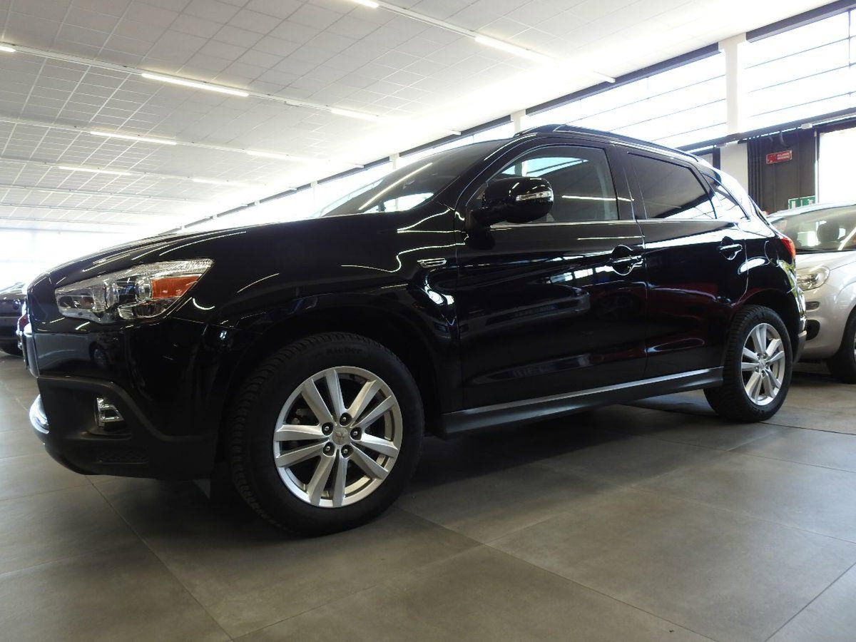 Mitsubishi ASX 1.8 DI-D 150 CV 4WD Intense Panoramic (3)